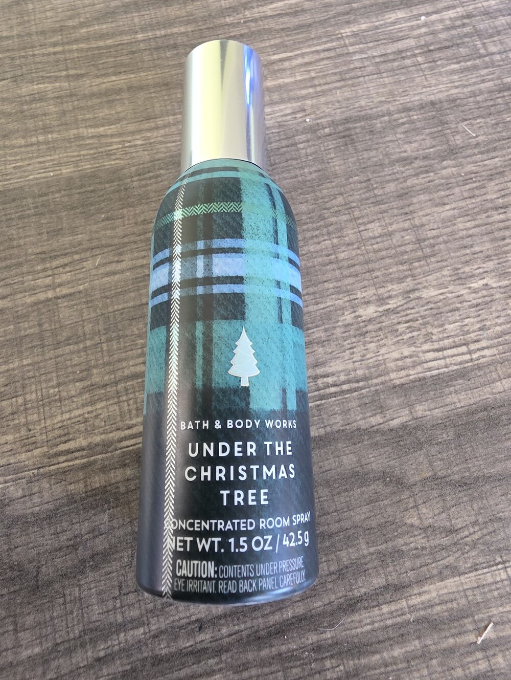 Bath & Body Works Teal Plaid 'Under The Christmas Tree' Room Spray